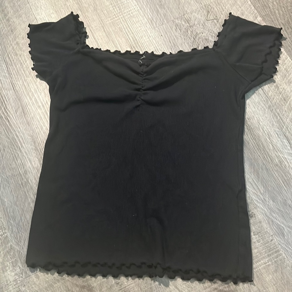 Off the Shoulder Crop